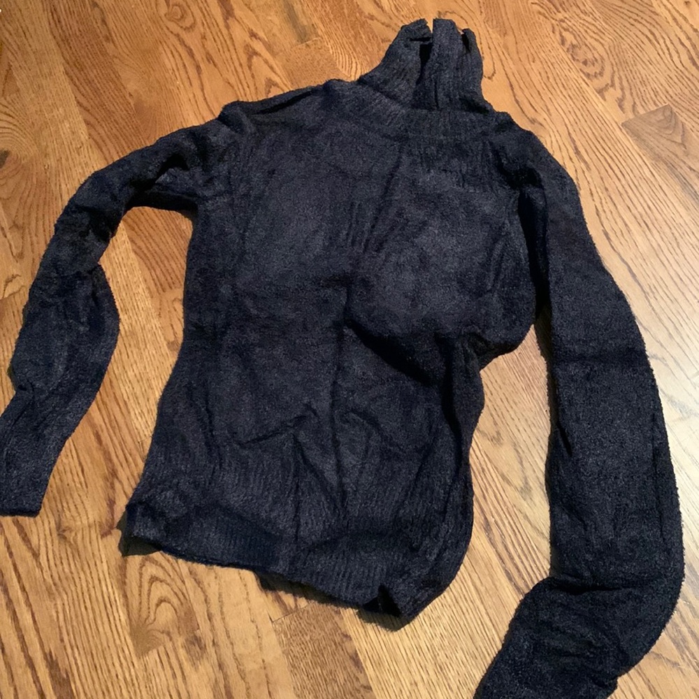 Insanely soft sweater turtleneck